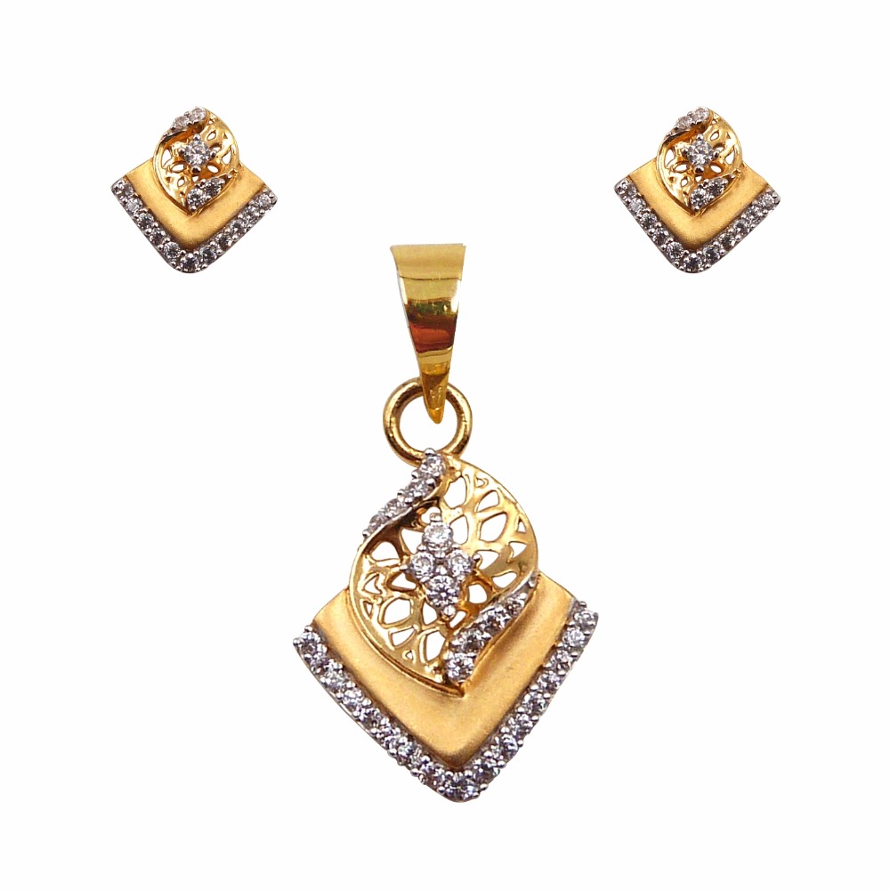 22k Fancy Incut Gold Pendant Set