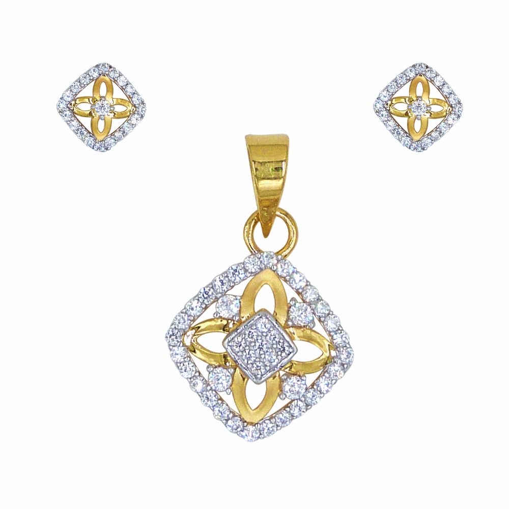 Fancy daily wear 18k gold pendant set