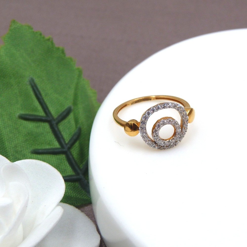 Circles 22k Gold Lady Ring