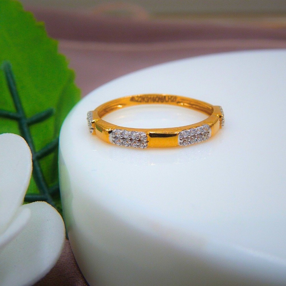 Fancy CZ Band Style Ring 22k Gold